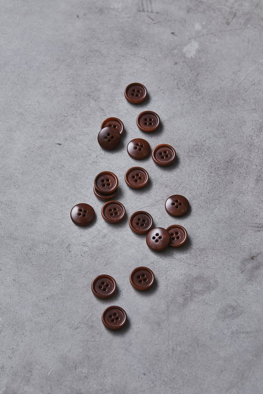 MeetMILK® Corozo Dish Button in Pecan (15mm)