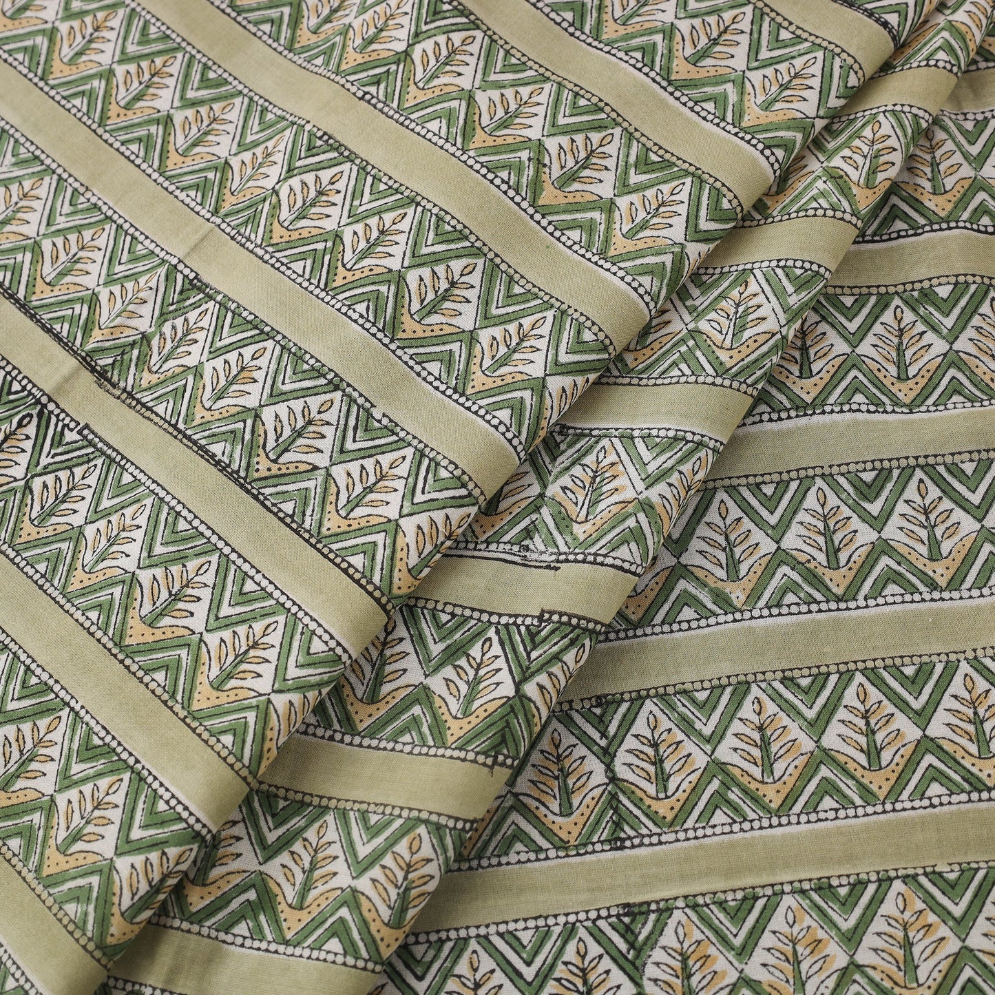 Zig-Zag Leaf Block-Printed Cotton in Green