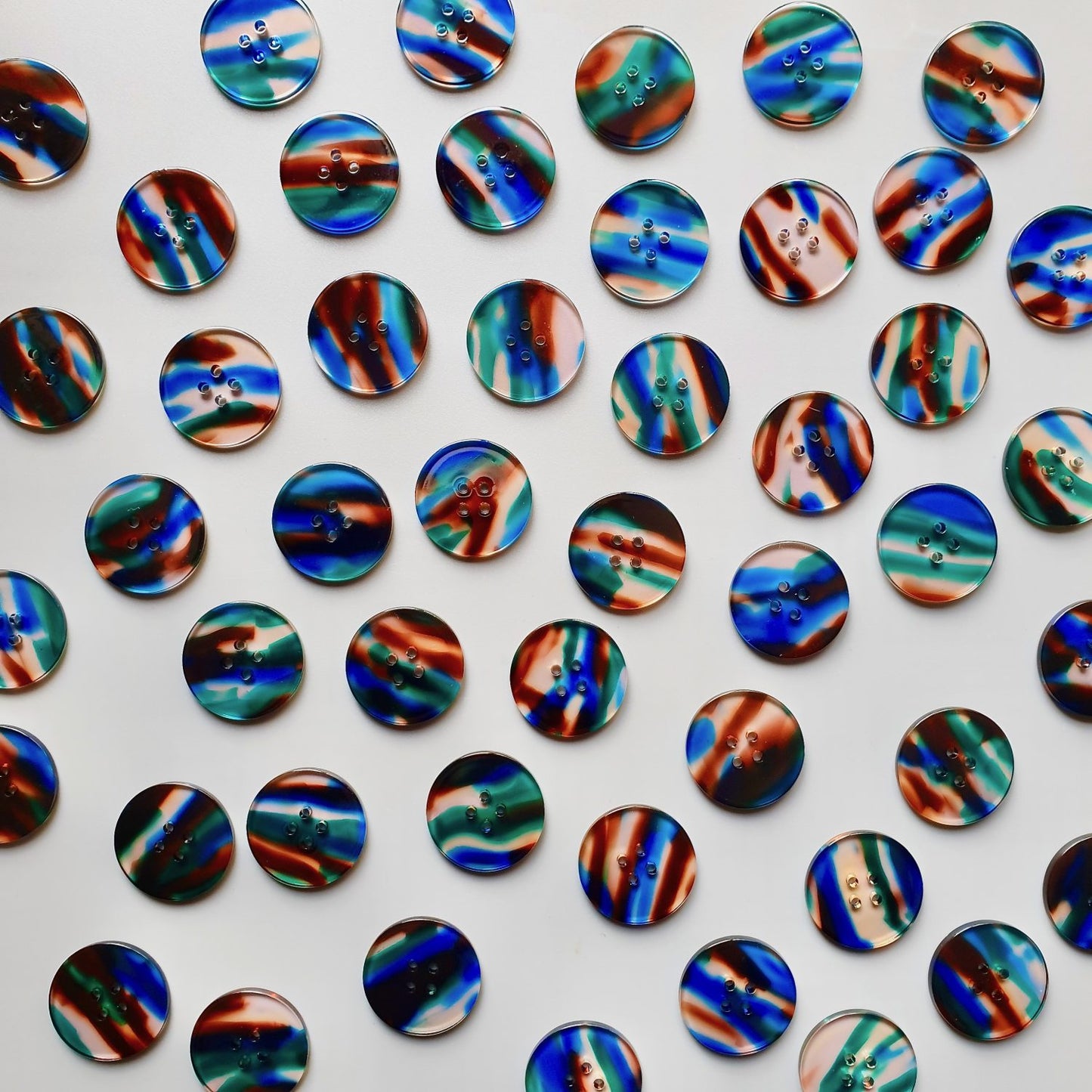 Pigeon Wishes Salem Button Set (25mm)