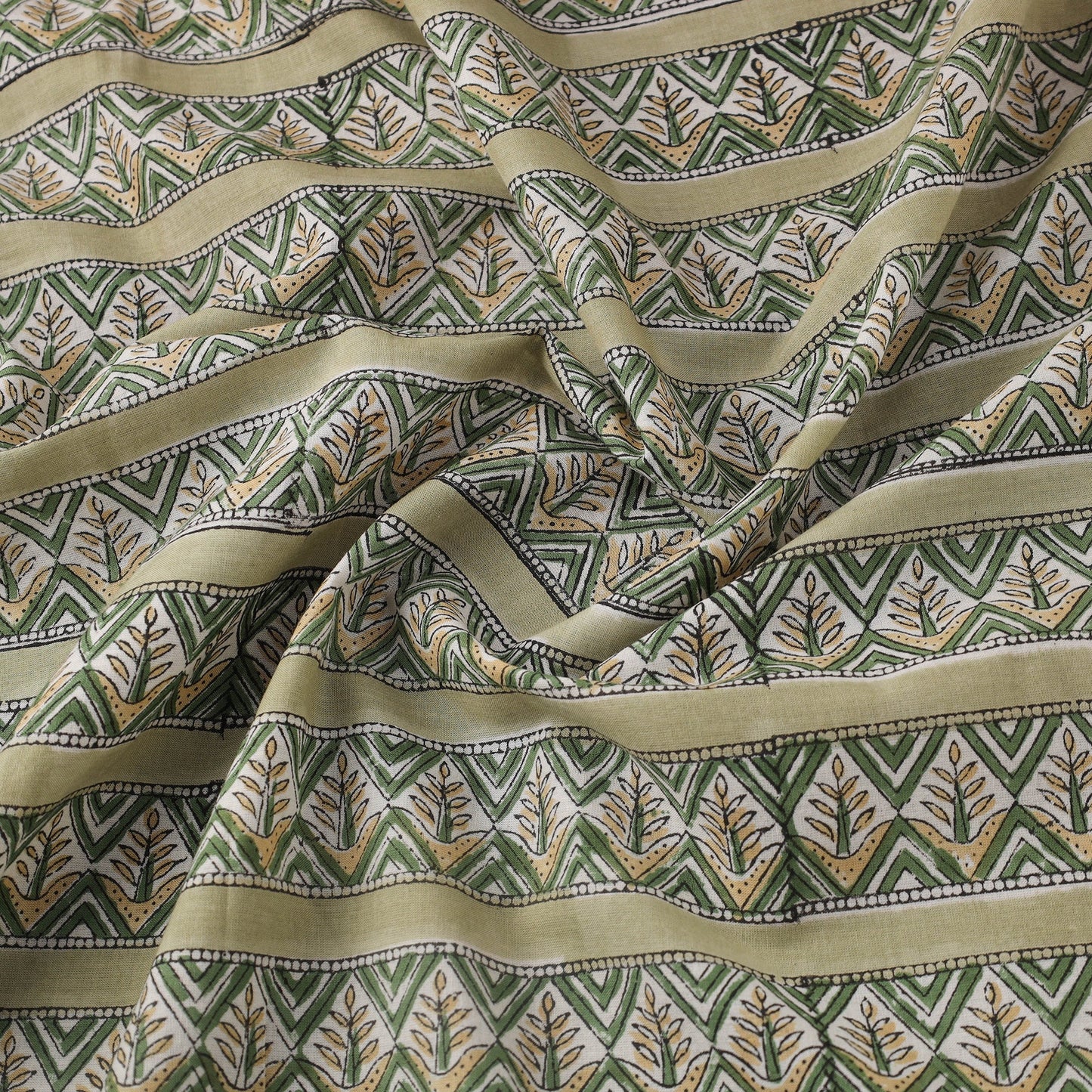 Zig-Zag Leaf Block-Printed Cotton in Green