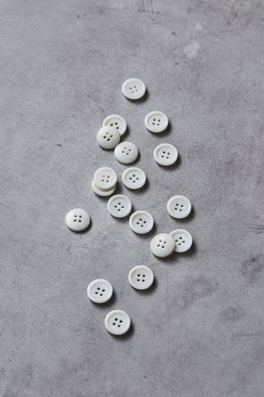 MeetMILK® Corozo Dish Button in Bright White (15mm)