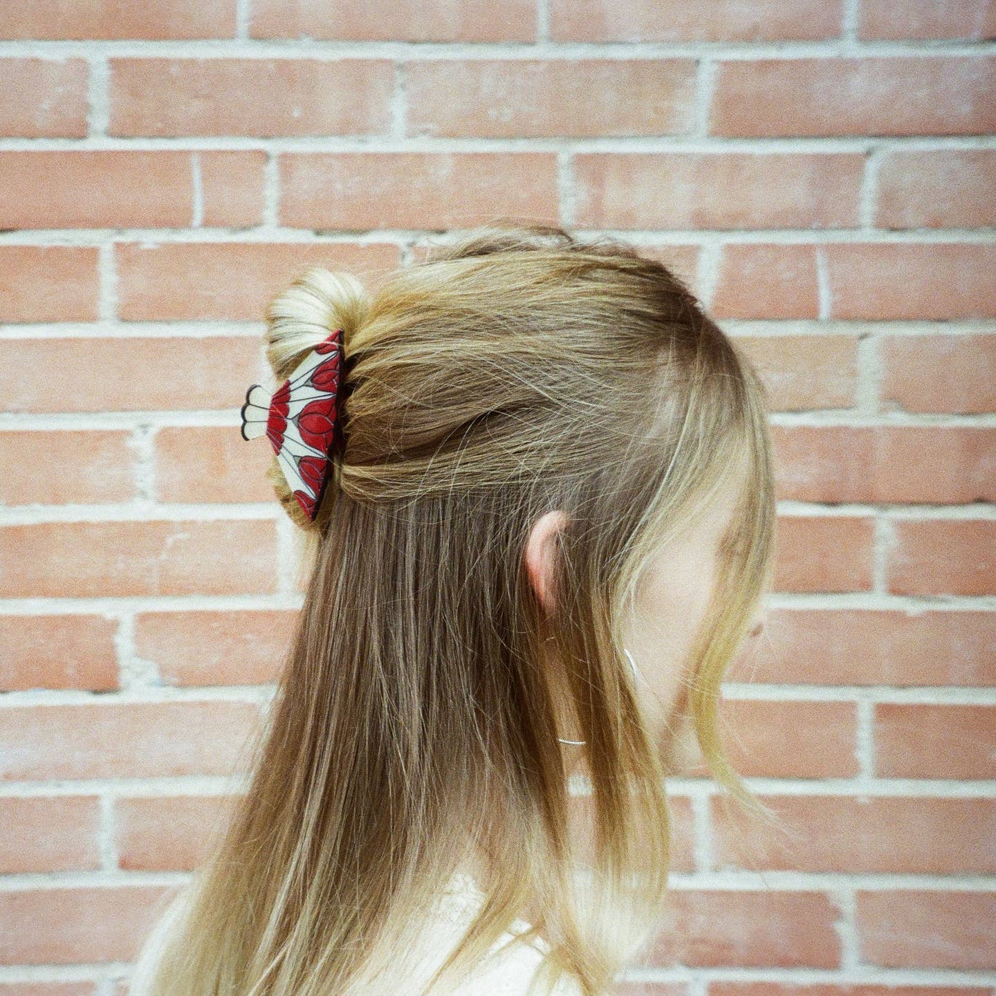 Hey Ricochet Rose Lamp Claw Hair Clip